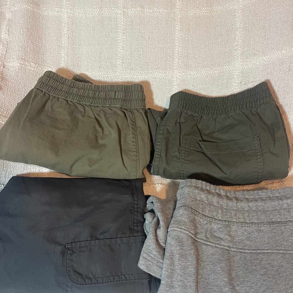 Plugg Kids' Black and Gray Shorts Set